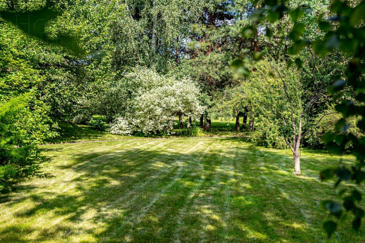 2-этажный коттедж 1 377 м² с отделкой