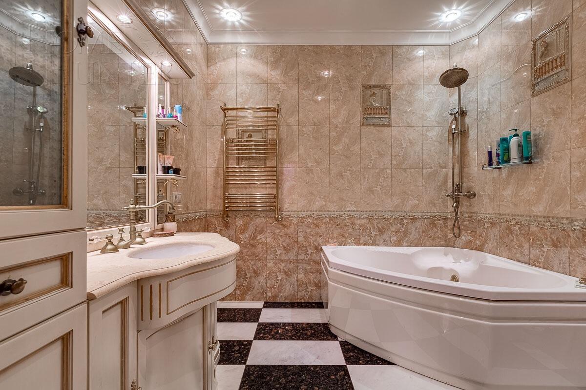 2-этажный коттедж 460 м² с отделкой