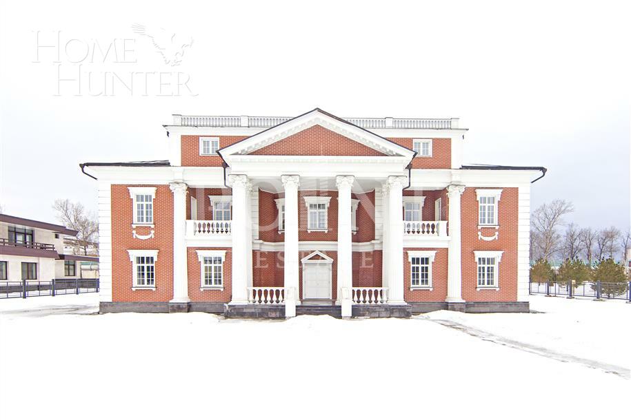 2-этажный коттедж 1 318.43 м² с отделкой