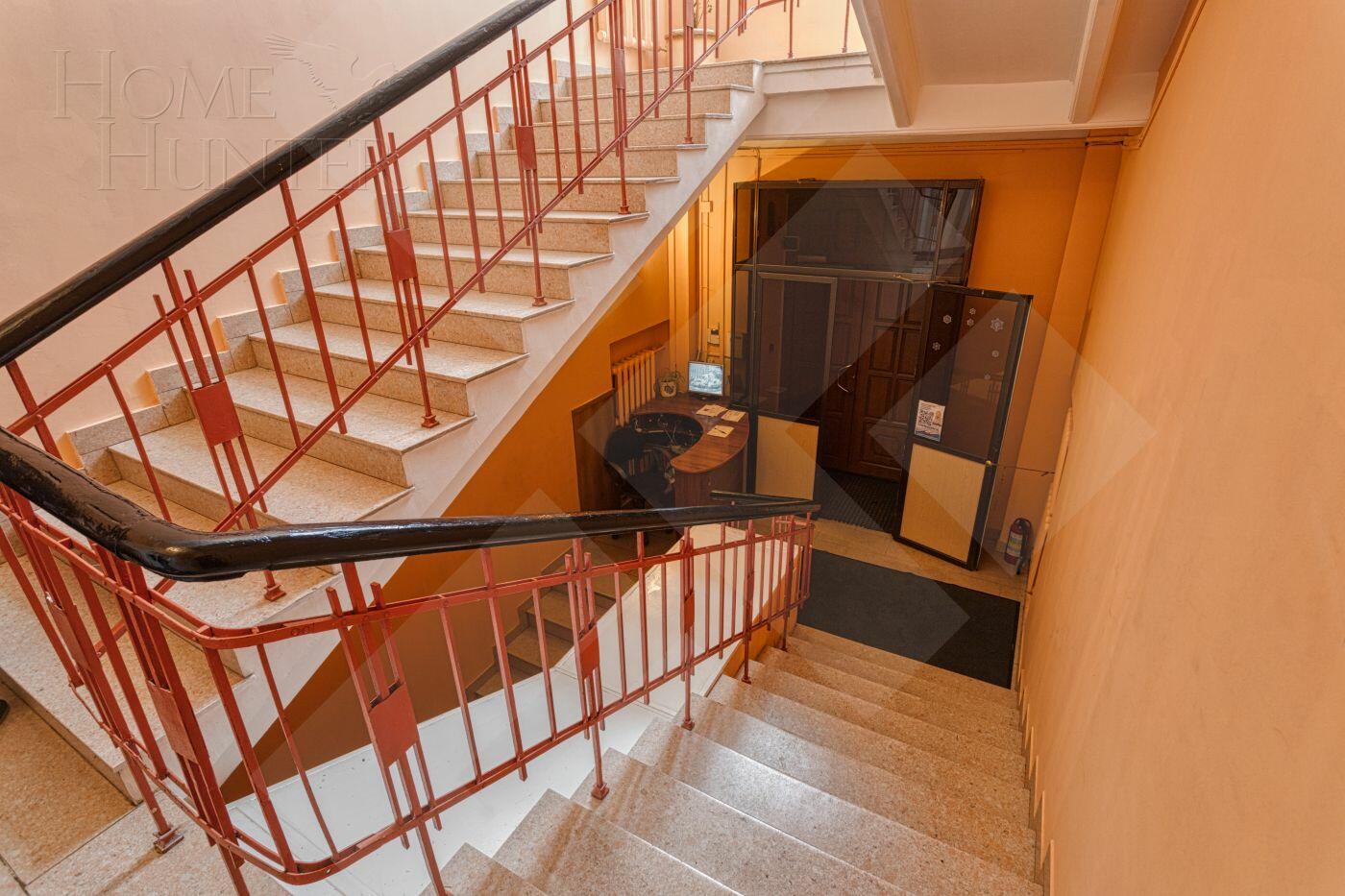 4-КОМН. КВАРТИРА С ОТДЕЛКОЙ 167.5 М² НА 5 ЭТАЖЕ