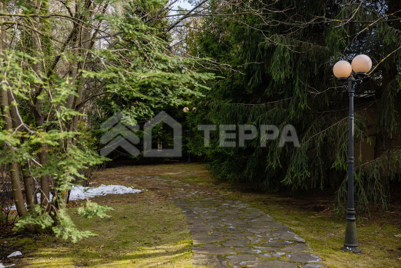 2-этажный коттедж 325 м² с отделкой