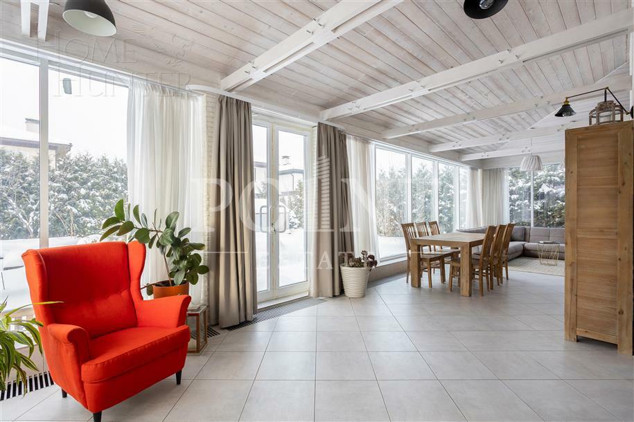 2-этажный коттедж 260 м² с отделкой