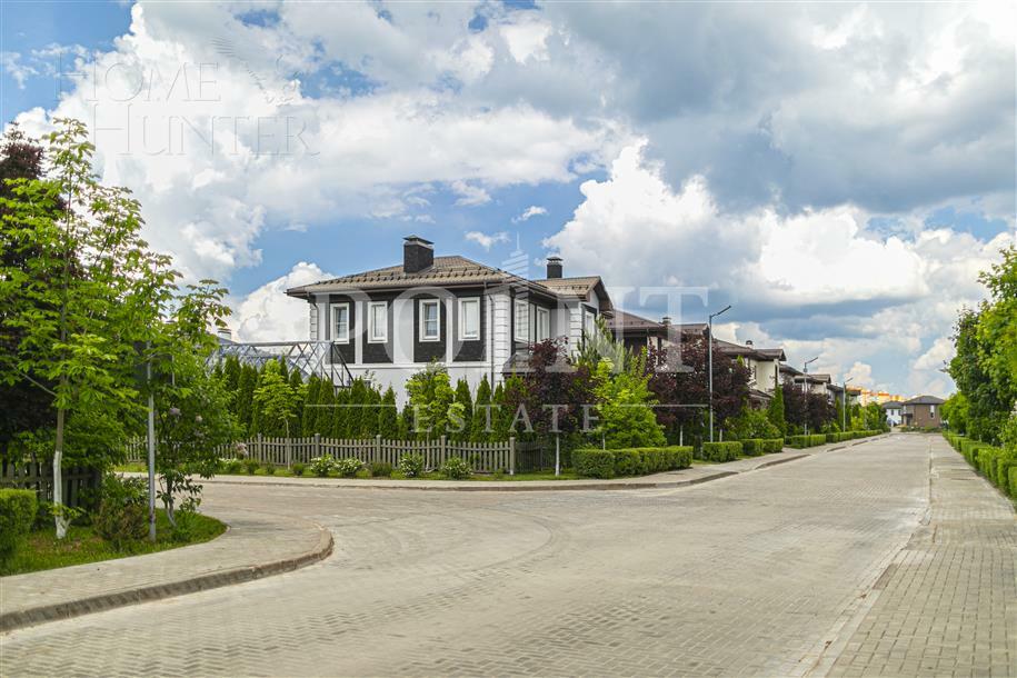 2-этажный коттедж 260 м² с отделкой