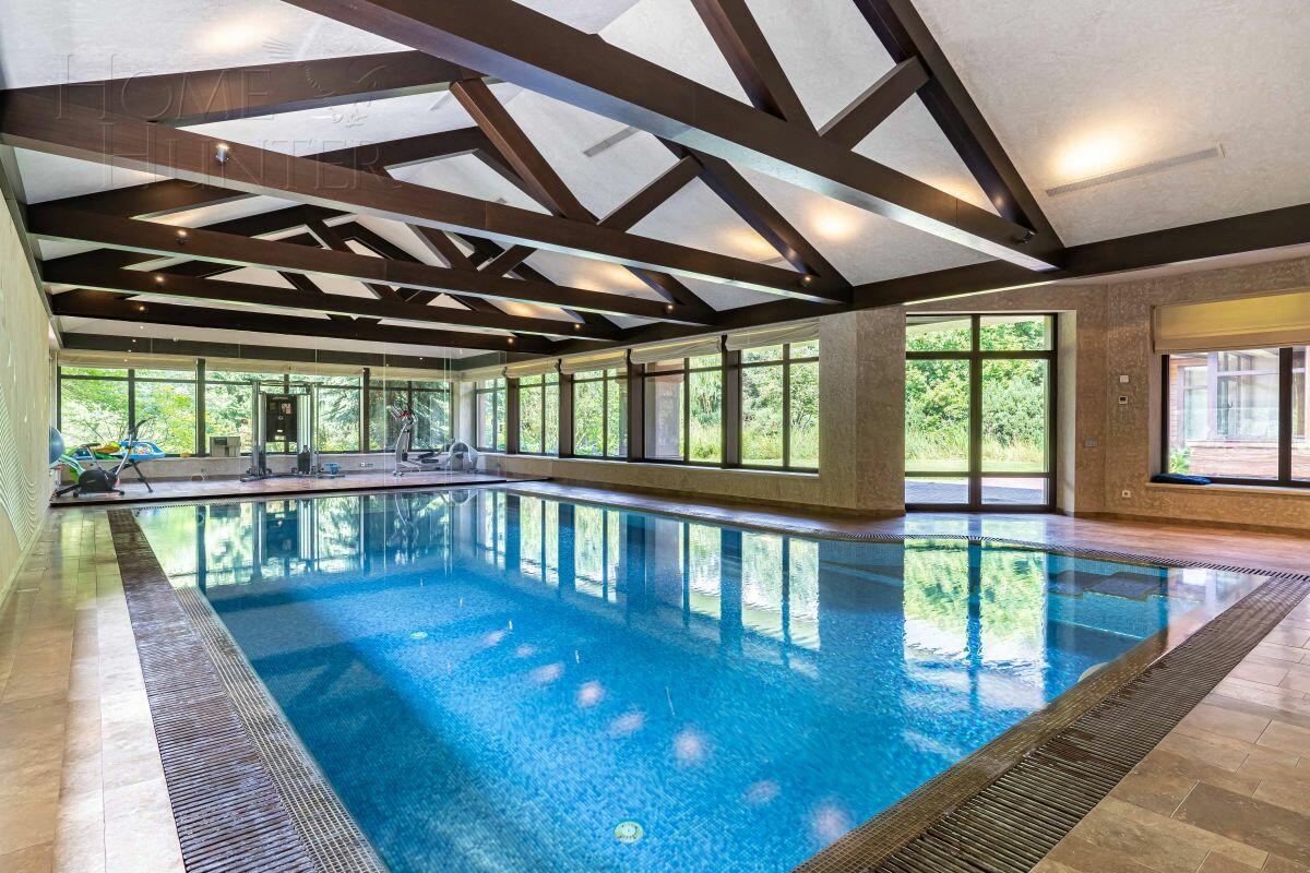 2-этажный коттедж 1 377 м² с отделкой