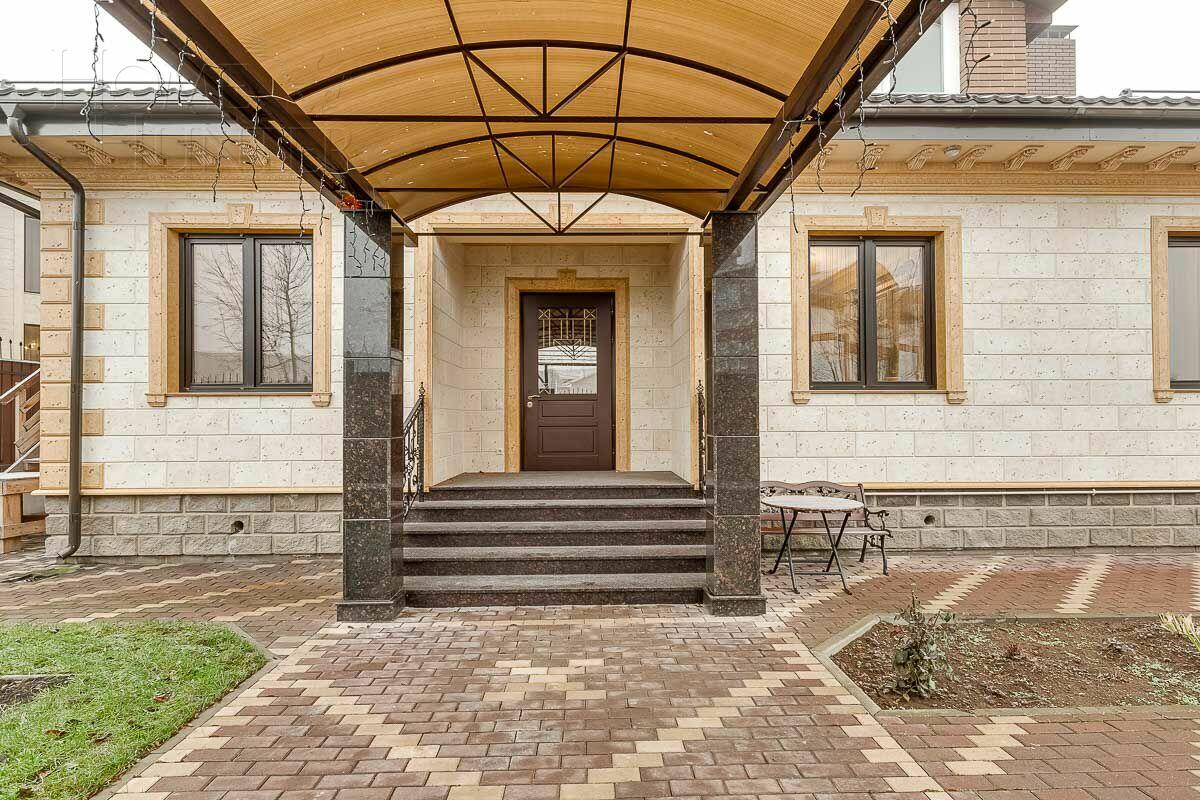 2-этажный коттедж 460 м² с отделкой