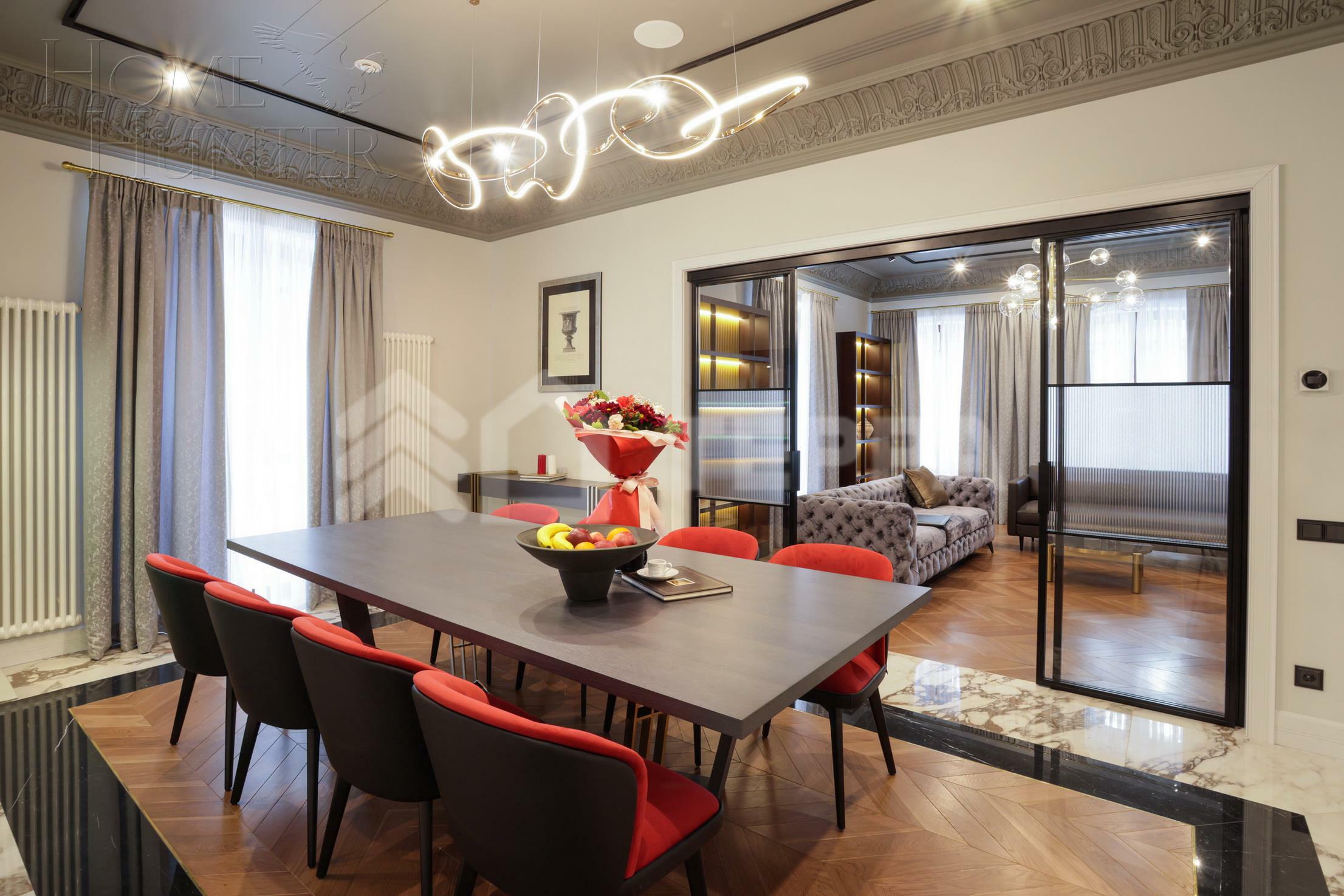 2-этажный коттедж 702 м² с отделкой