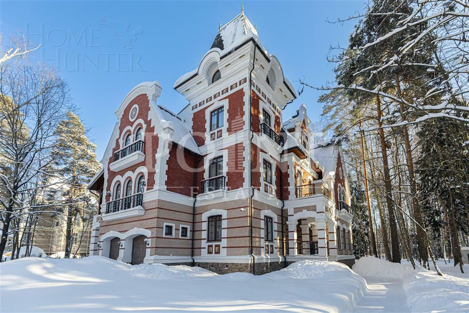 2-этажный коттедж 702 м² с отделкой