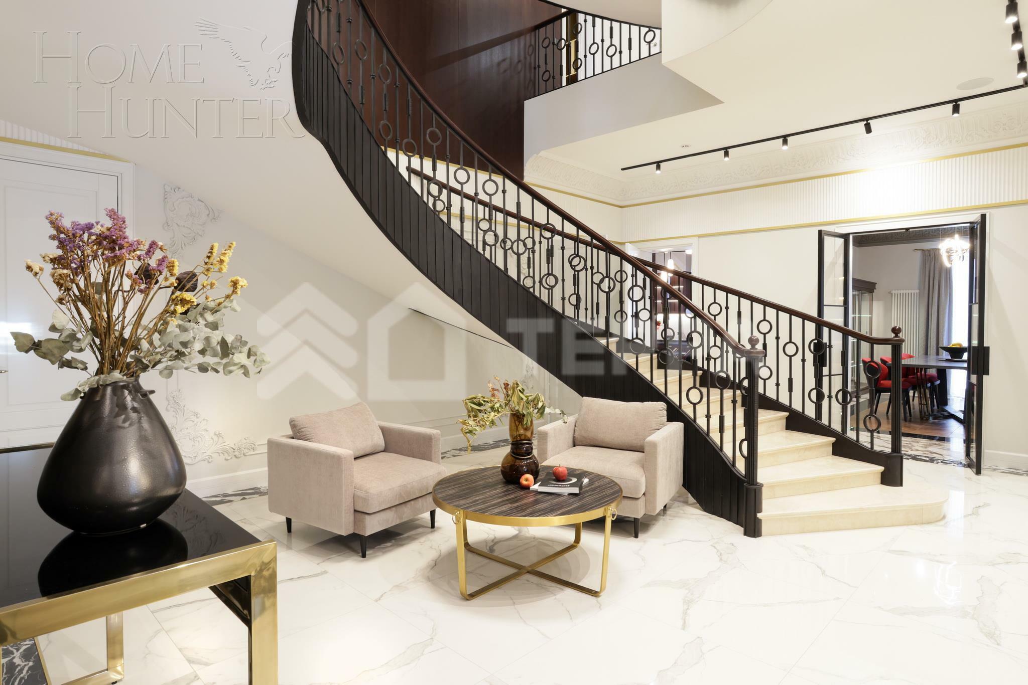 2-этажный коттедж 702 м² с отделкой