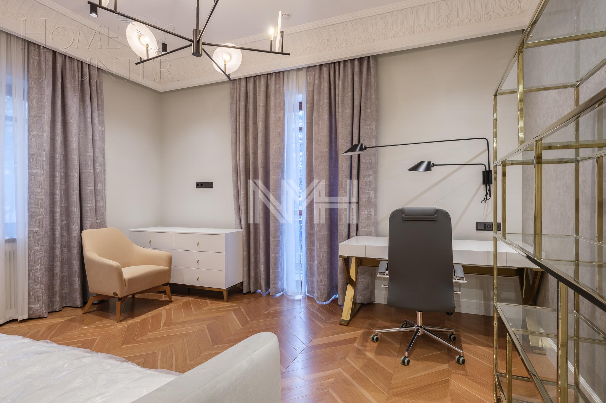 2-этажный коттедж 702 м² с отделкой