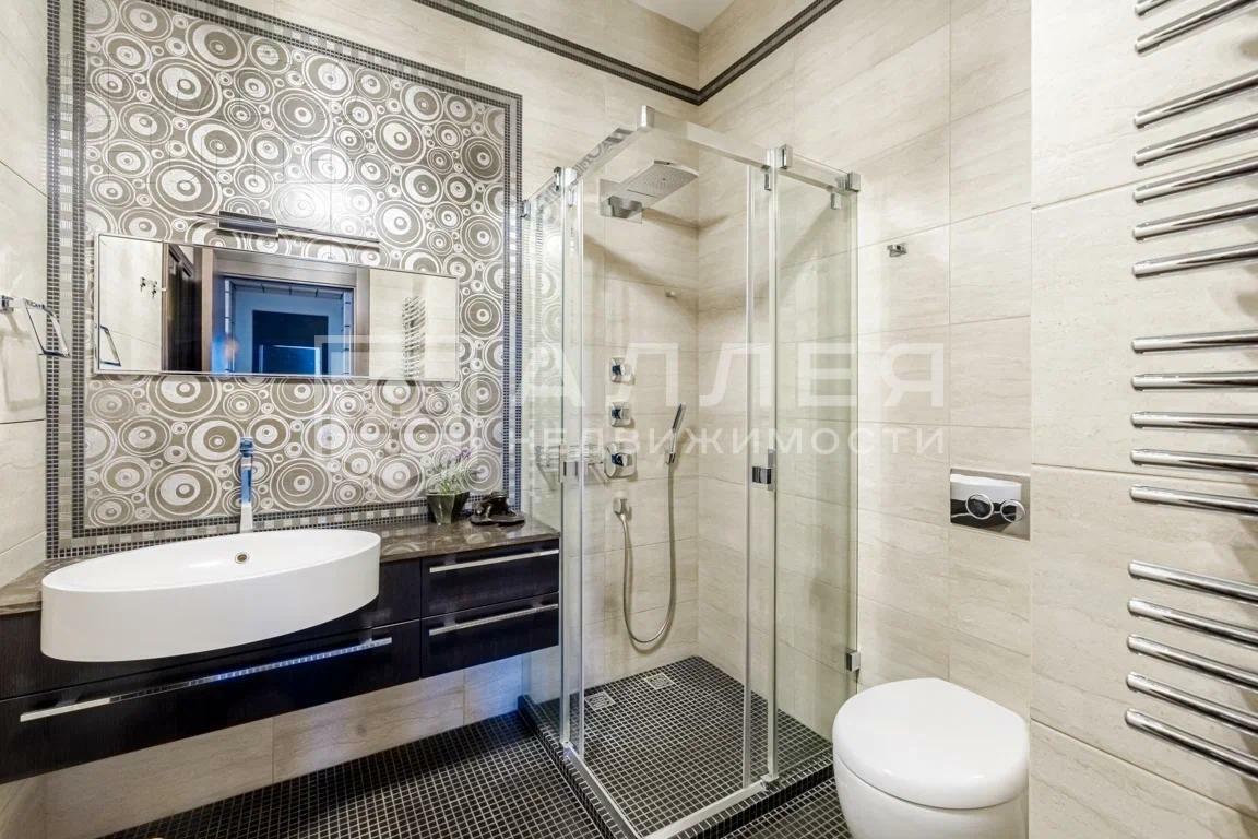 2-этажный коттедж 680 м² с отделкой