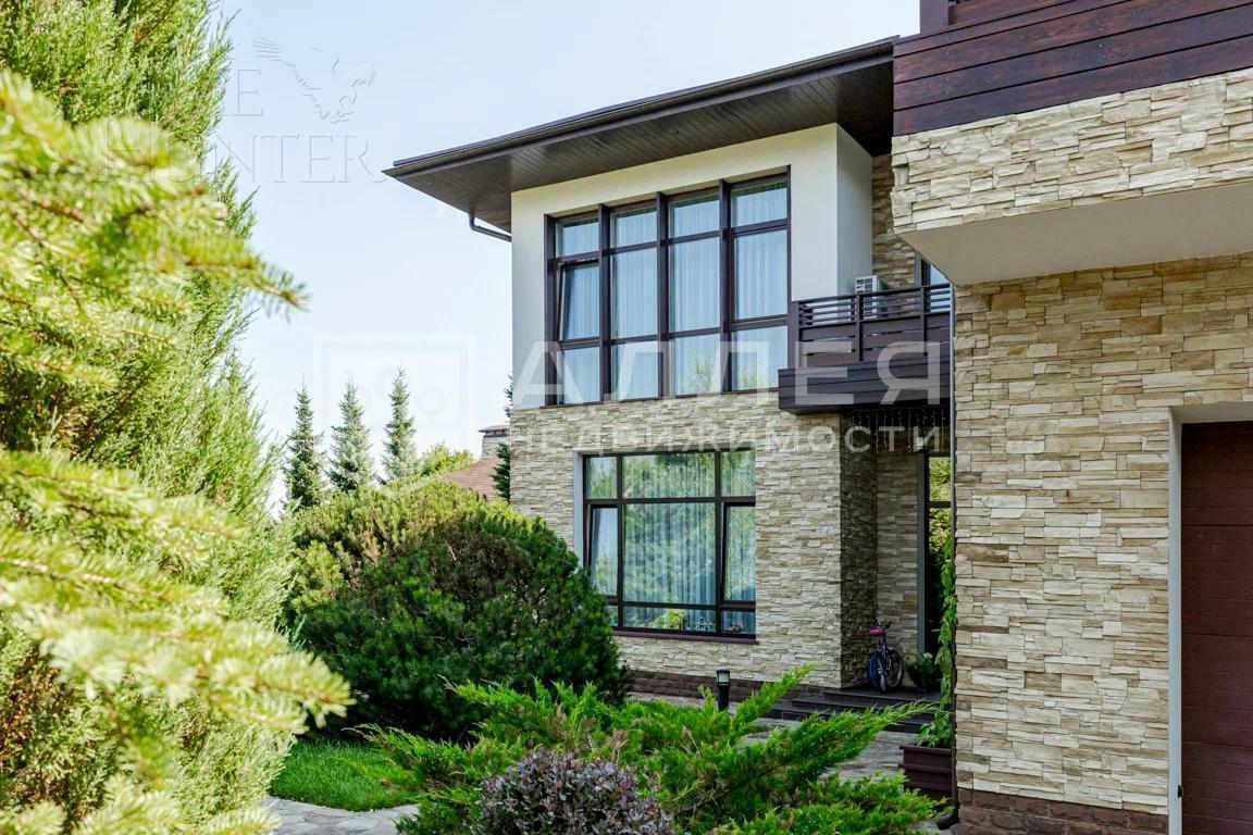 2-этажный коттедж 680 м² с отделкой