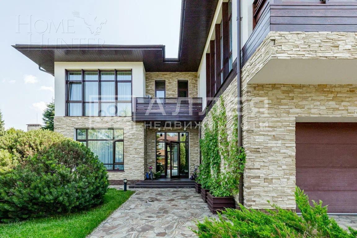 2-этажный коттедж 680 м² с отделкой