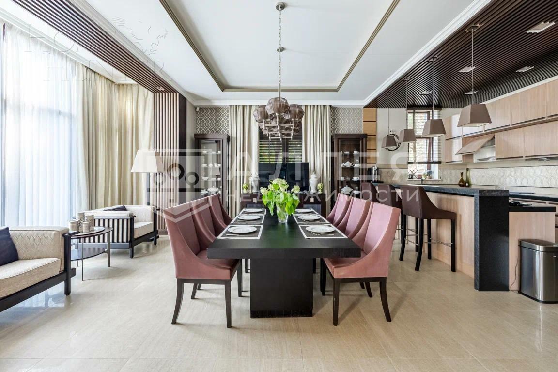 2-этажный коттедж 680 м² с отделкой