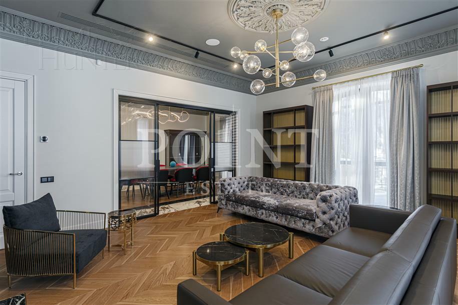 2-этажный коттедж 702 м² с отделкой