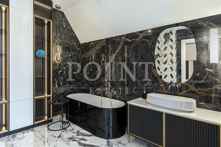 2-этажный коттедж 702 м² с отделкой