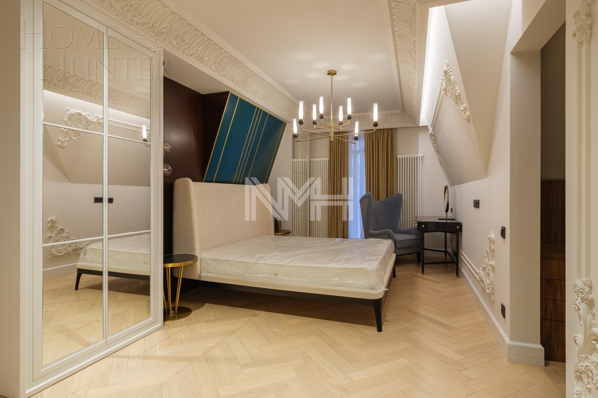 2-этажный коттедж 702 м² с отделкой