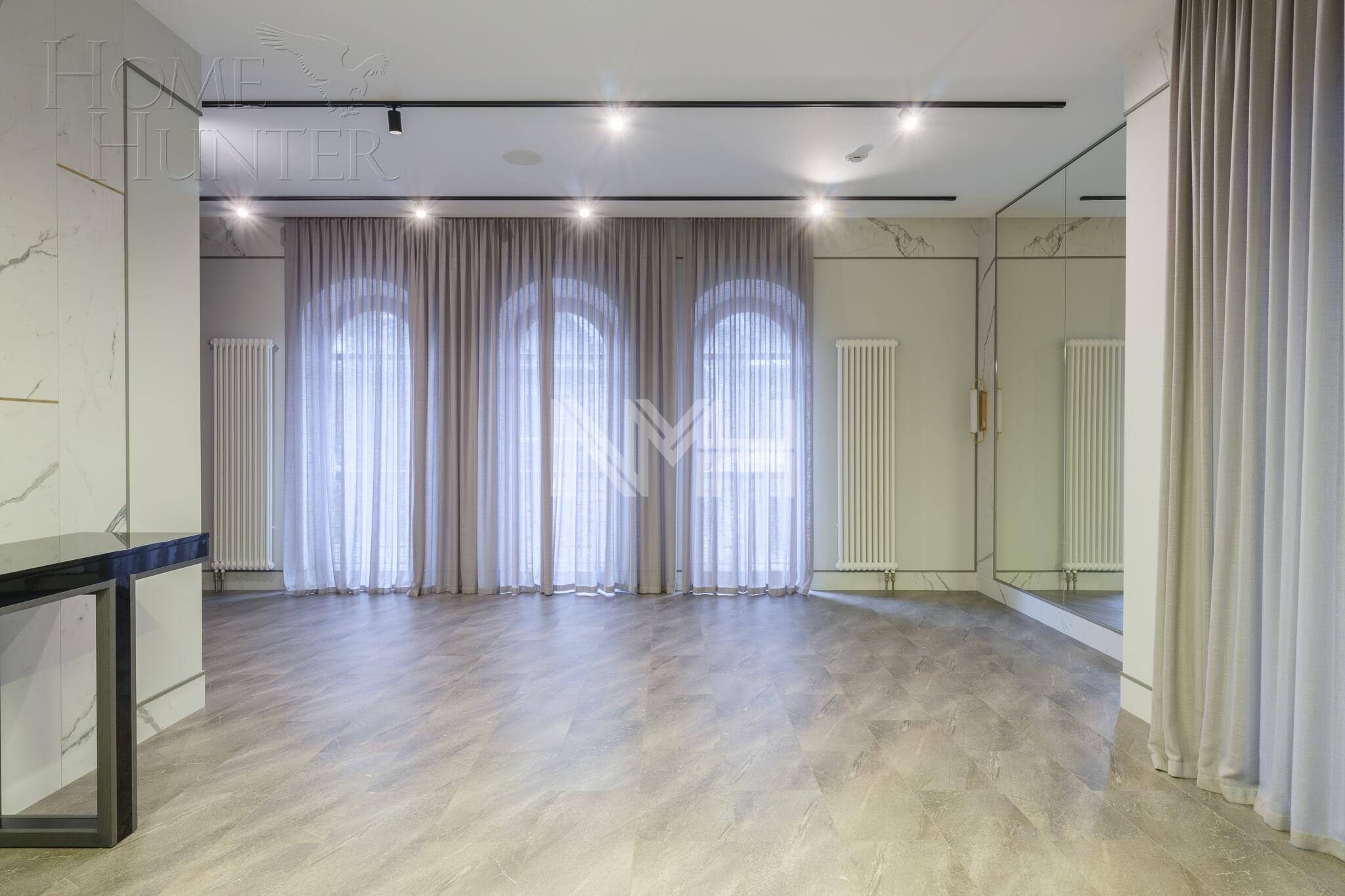 2-этажный коттедж 702 м² с отделкой