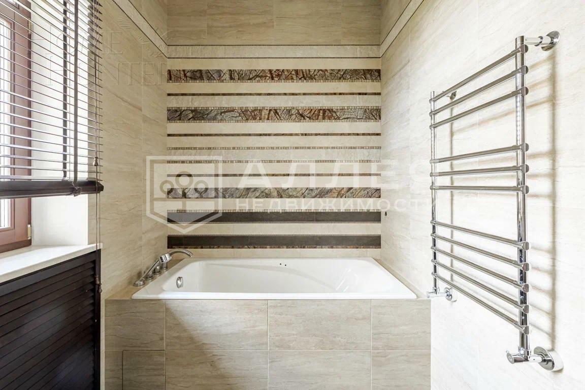 2-этажный коттедж 680 м² с отделкой