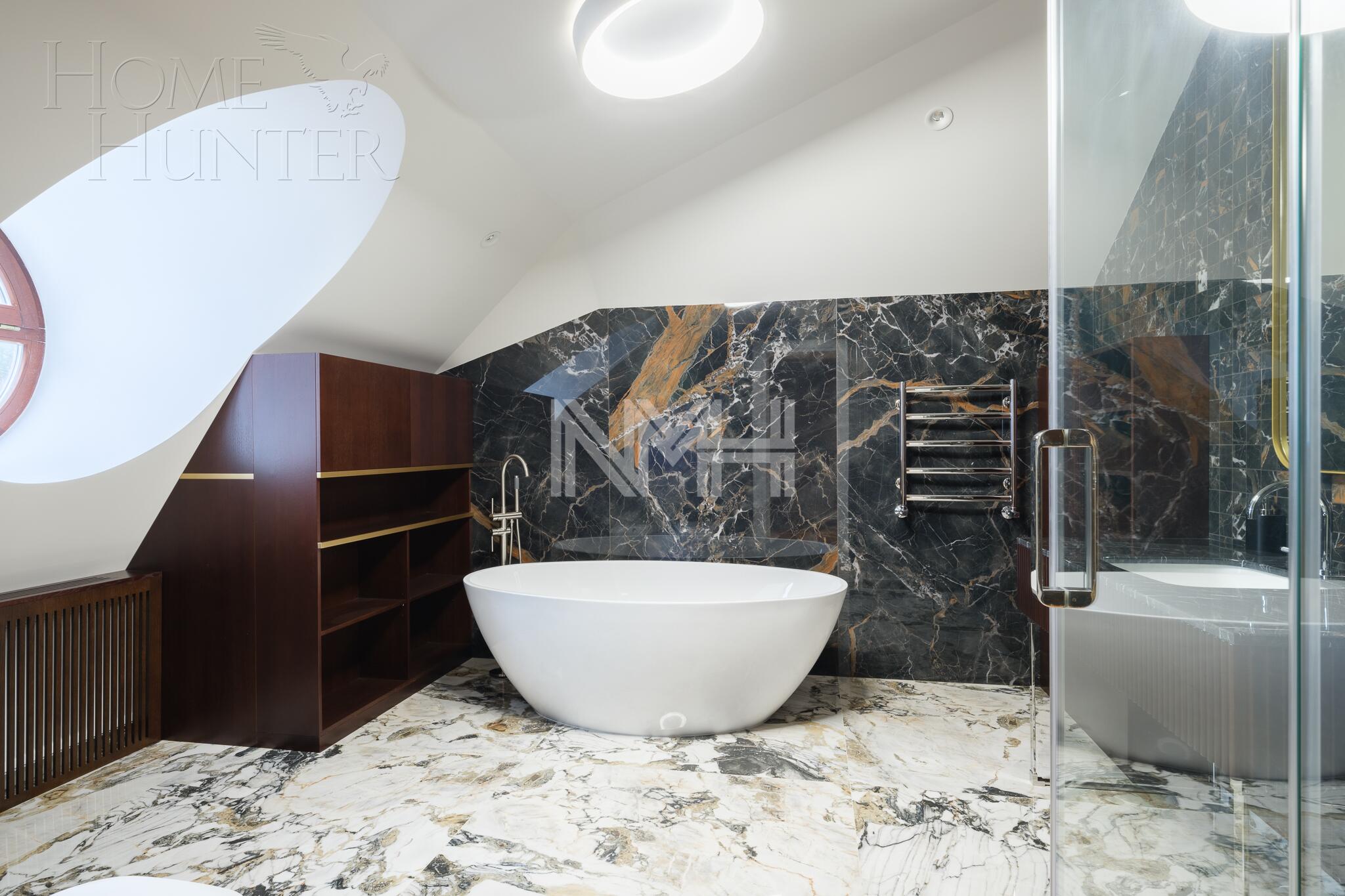 2-этажный коттедж 702 м² с отделкой