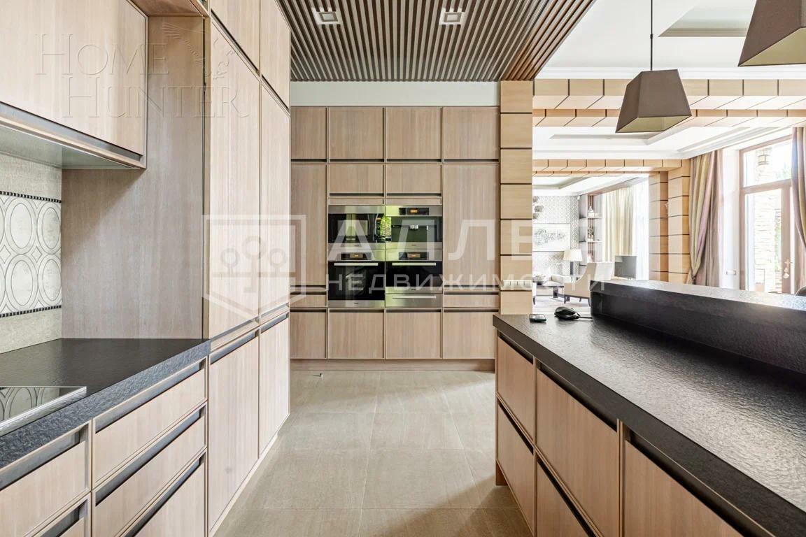 2-этажный коттедж 680 м² с отделкой