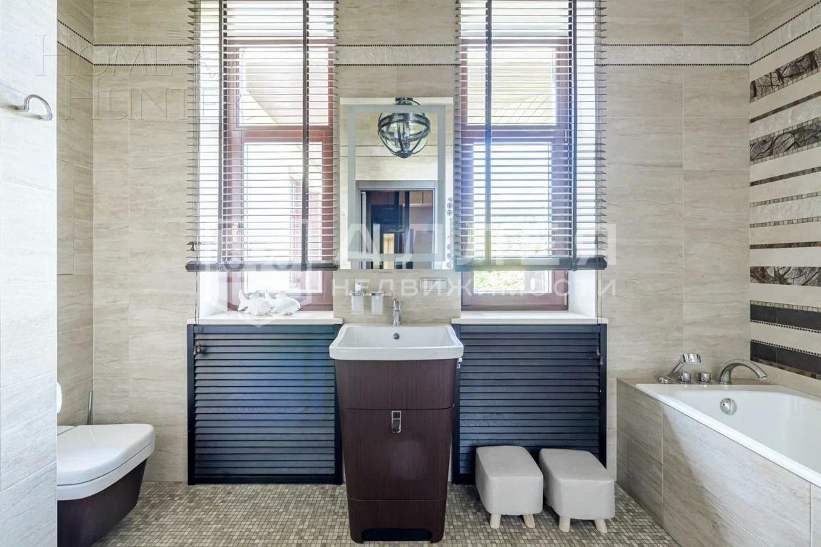 2-этажный коттедж 680 м² с отделкой