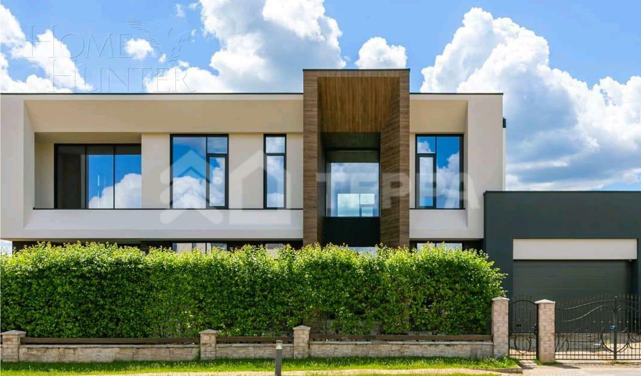 2-этажный коттедж 1 200 м² без отделки