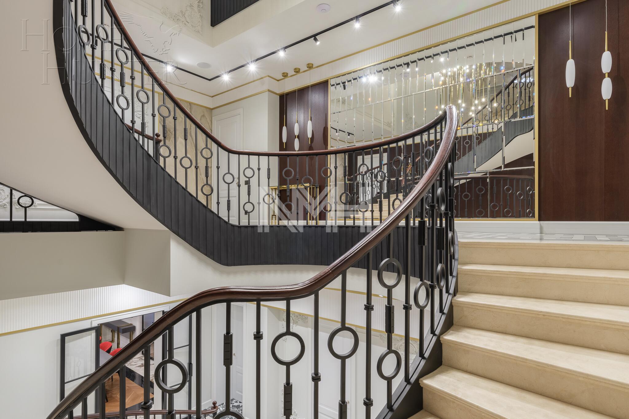 2-этажный коттедж 702 м² с отделкой