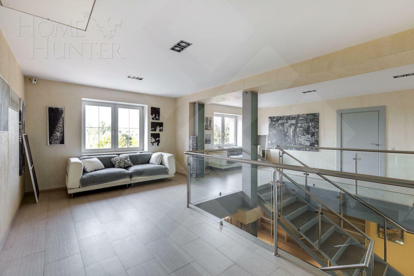 2-этажный таунхаус 680 м² с отделкой