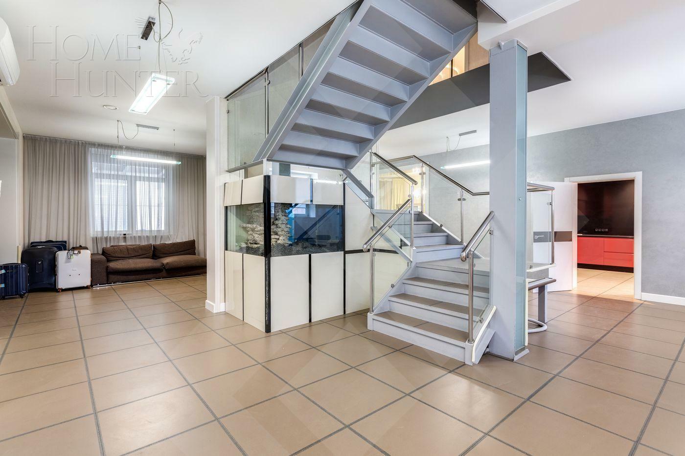 2-этажный таунхаус 680 м² с отделкой