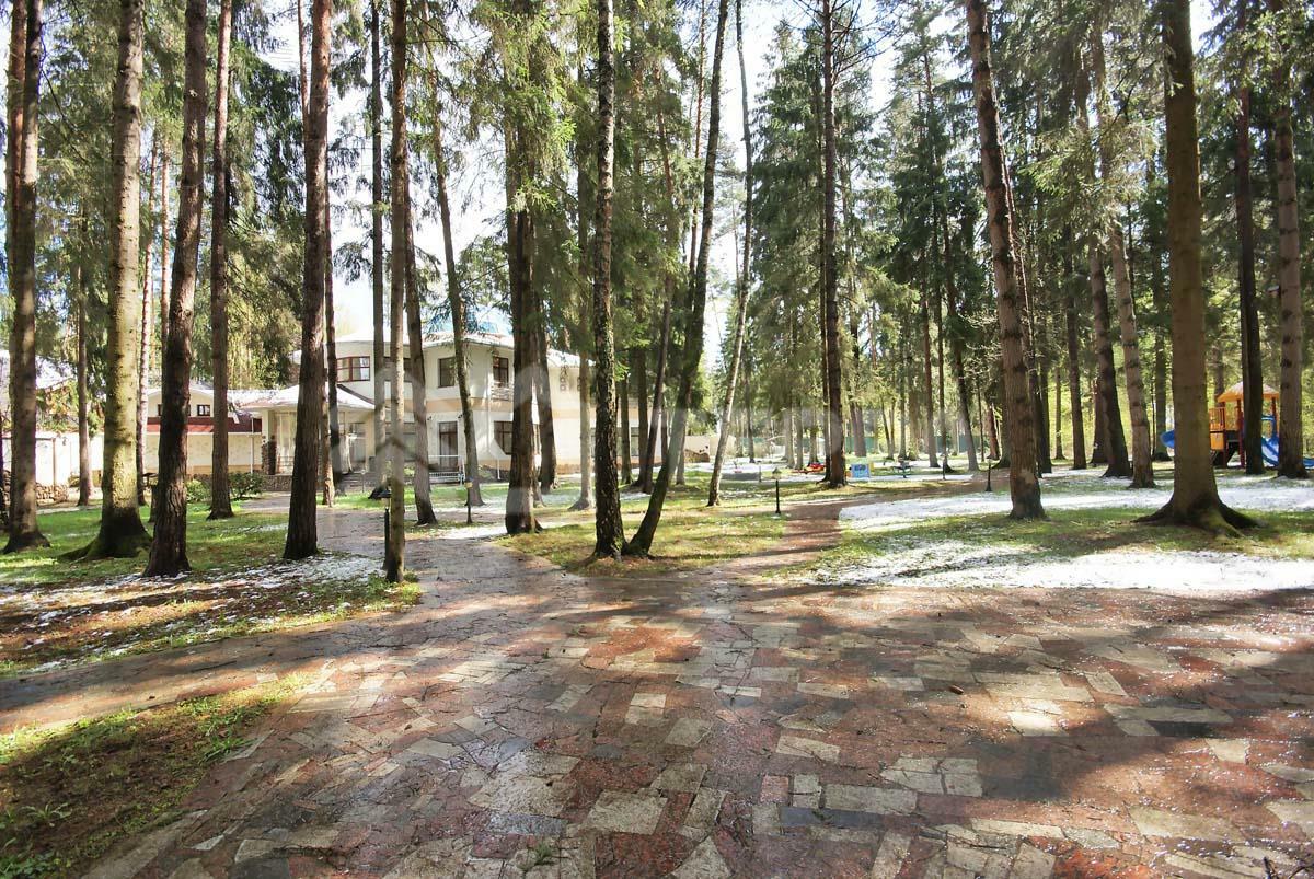 2-этажный коттедж 850 м² с отделкой