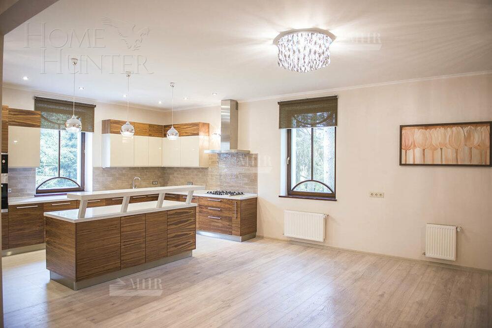 2-этажный коттедж 607 м² с отделкой