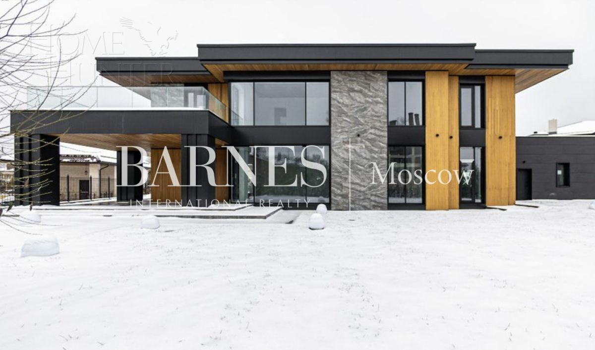 2-этажный коттедж 853.2 м² без отделки