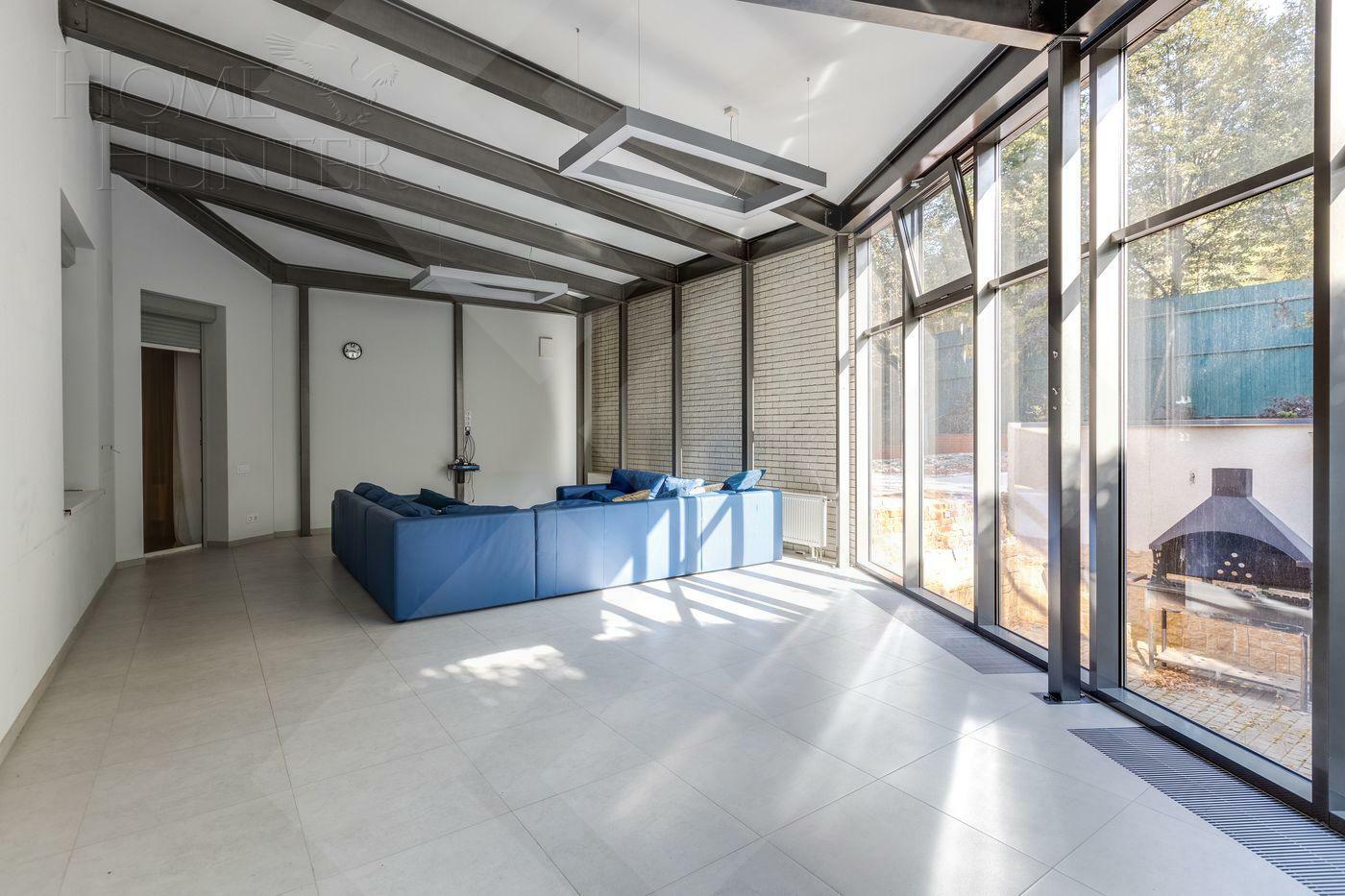 2-этажный таунхаус 680 м² с отделкой