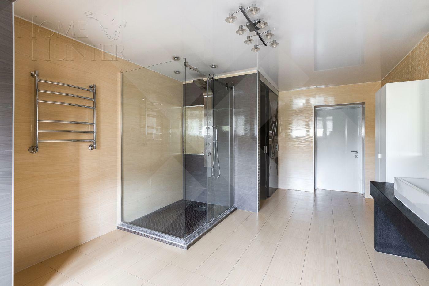 2-этажный таунхаус 680 м² с отделкой