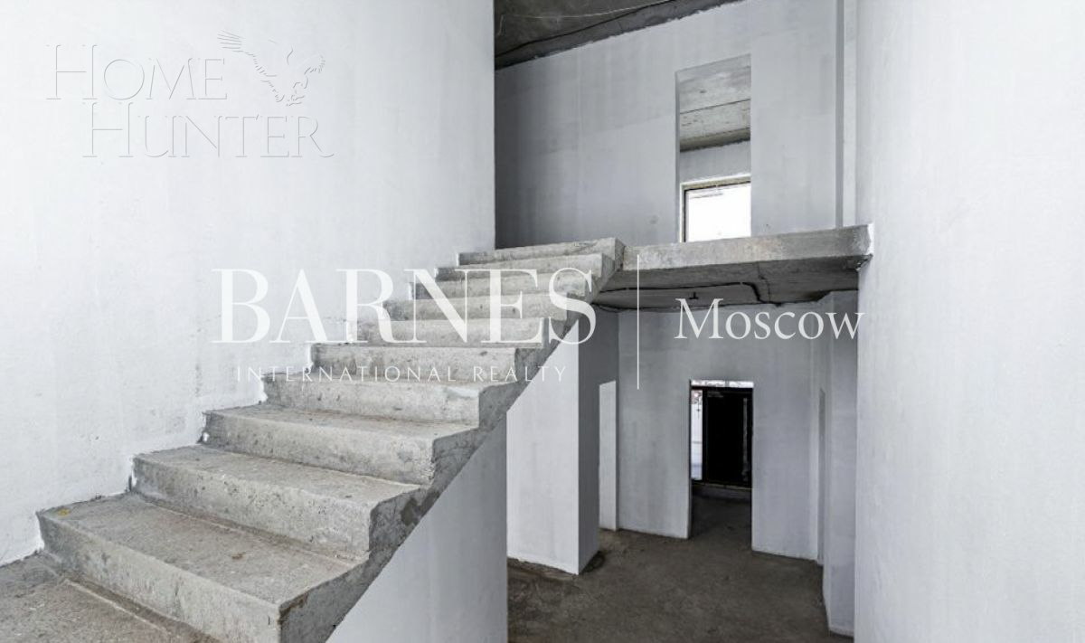 2-этажный коттедж 853.2 м² без отделки