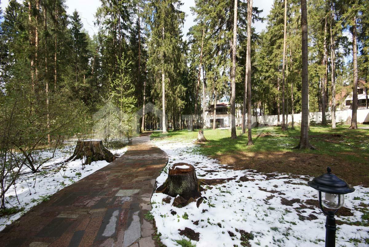 2-этажный коттедж 850 м² с отделкой