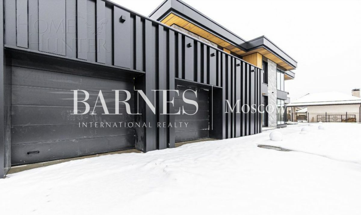 2-этажный коттедж 853.2 м² без отделки