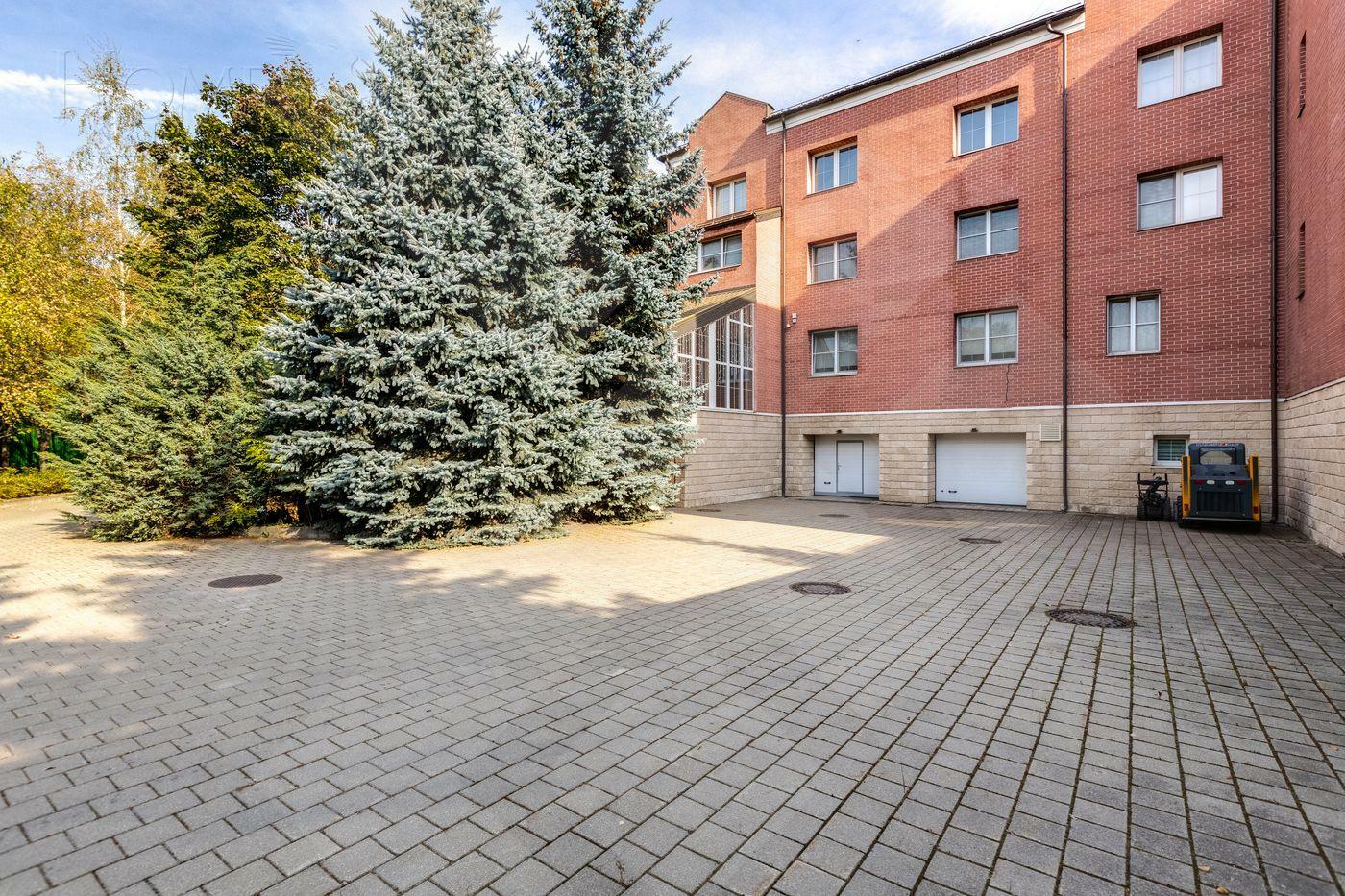 2-этажный таунхаус 680 м² с отделкой