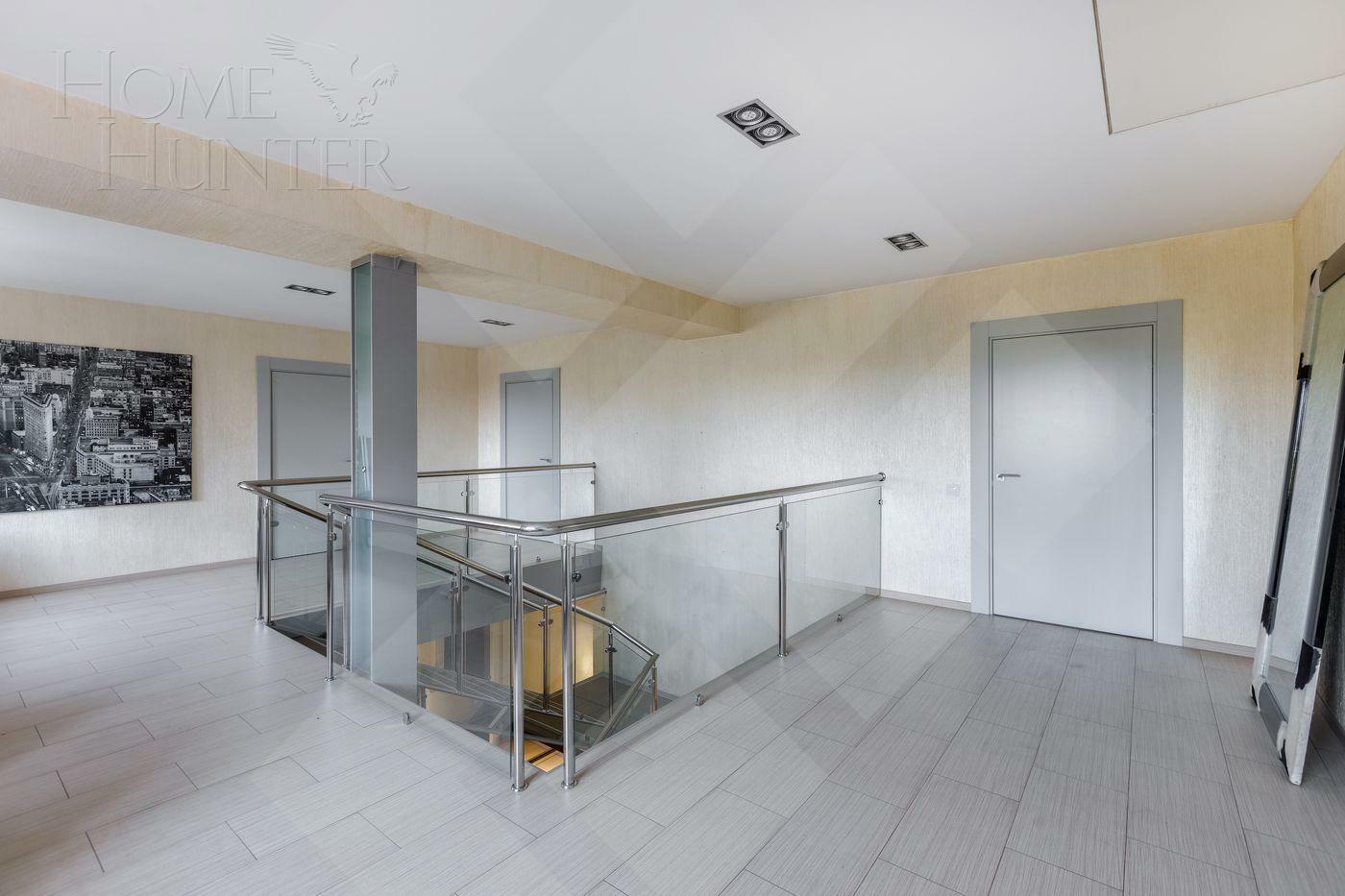 2-этажный таунхаус 680 м² с отделкой