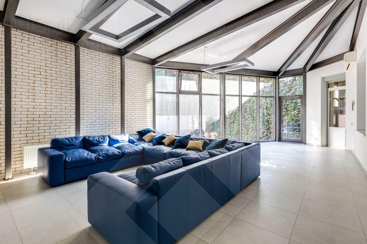 2-этажный таунхаус 680 м² с отделкой