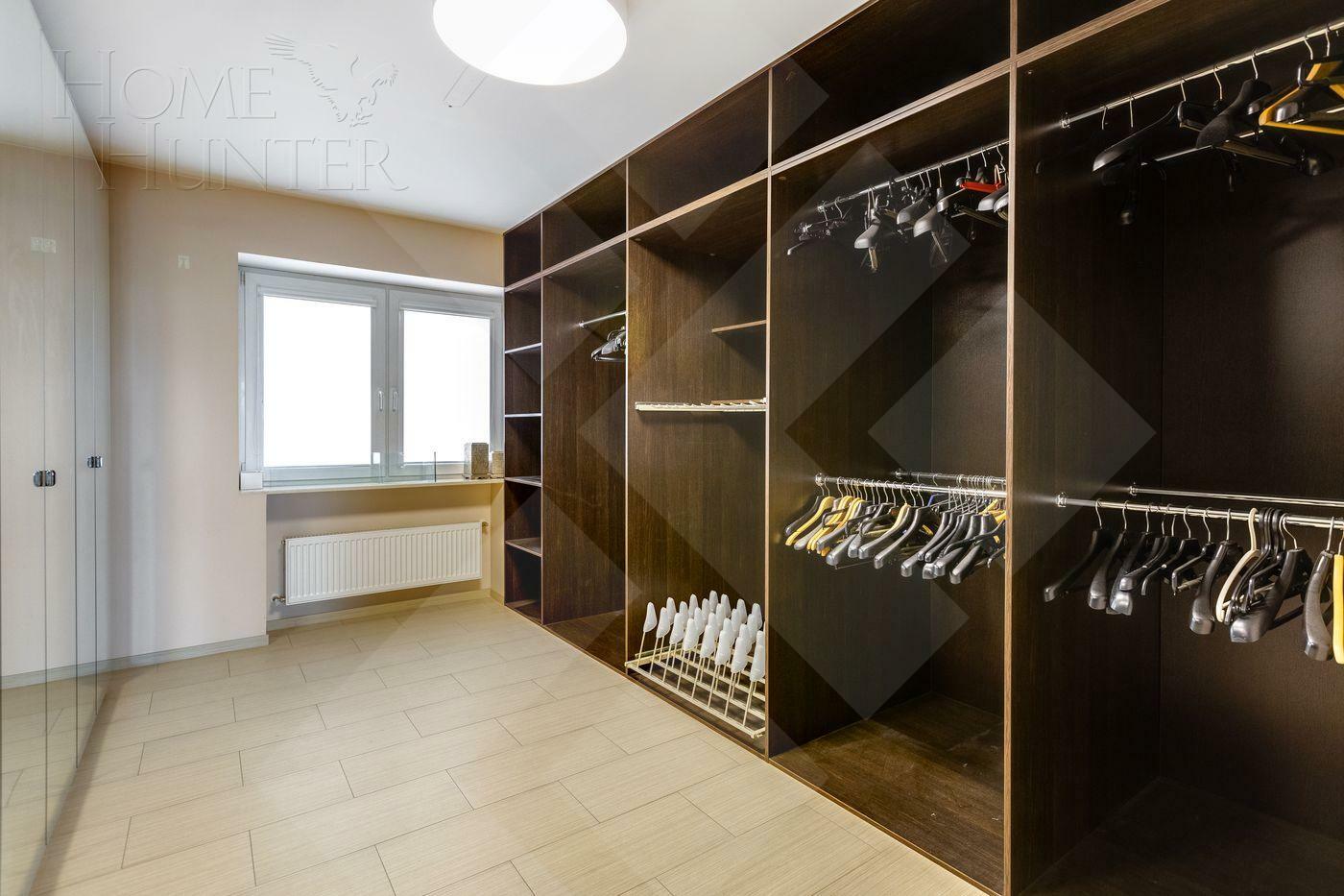 2-этажный таунхаус 680 м² с отделкой