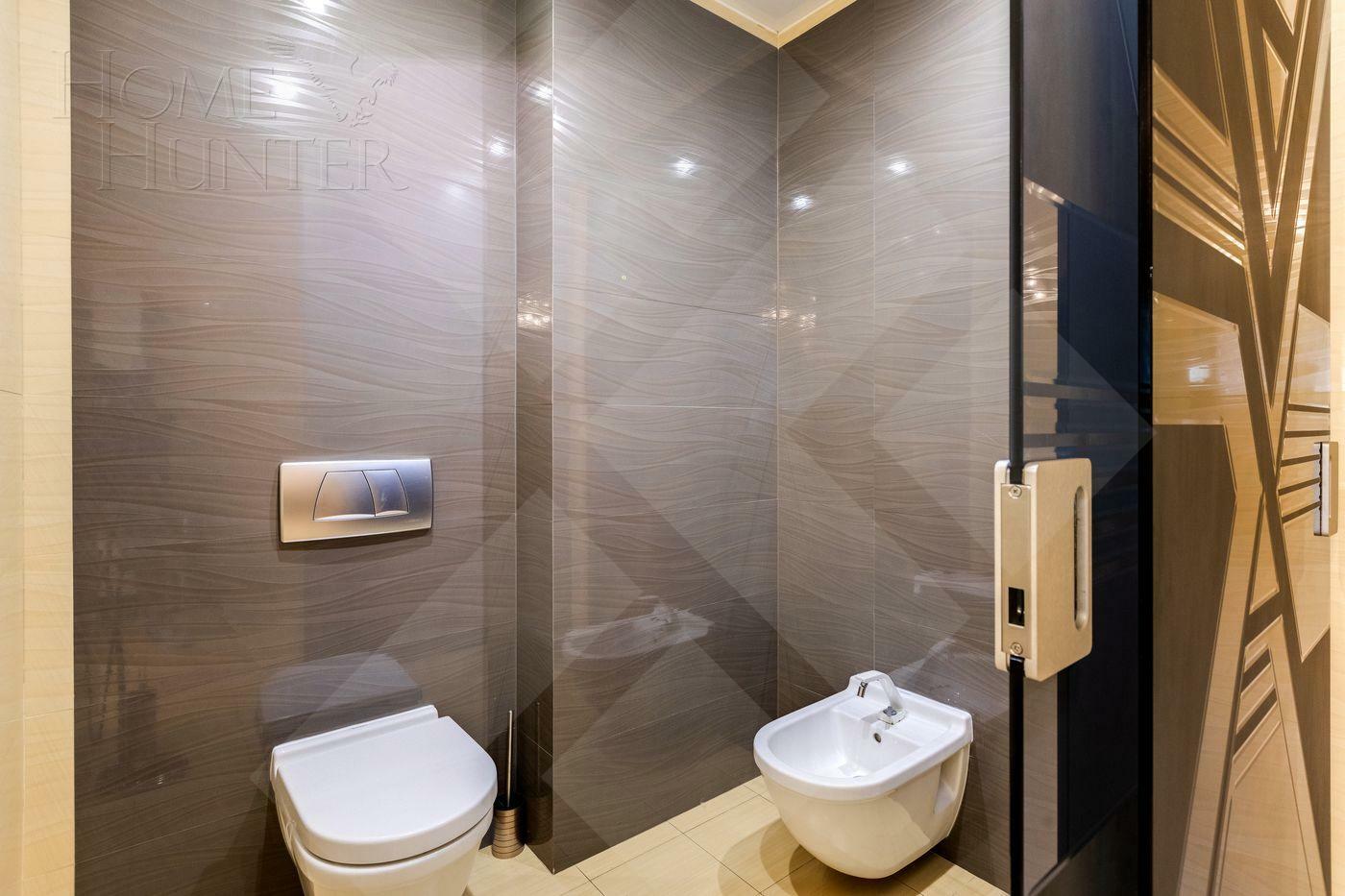 2-этажный таунхаус 680 м² с отделкой