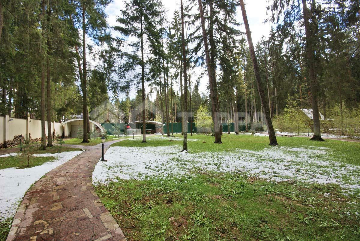 2-этажный коттедж 850 м² с отделкой