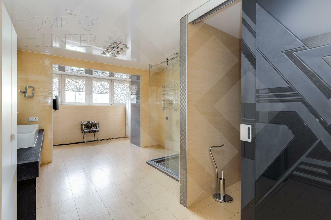 2-этажный таунхаус 680 м² с отделкой