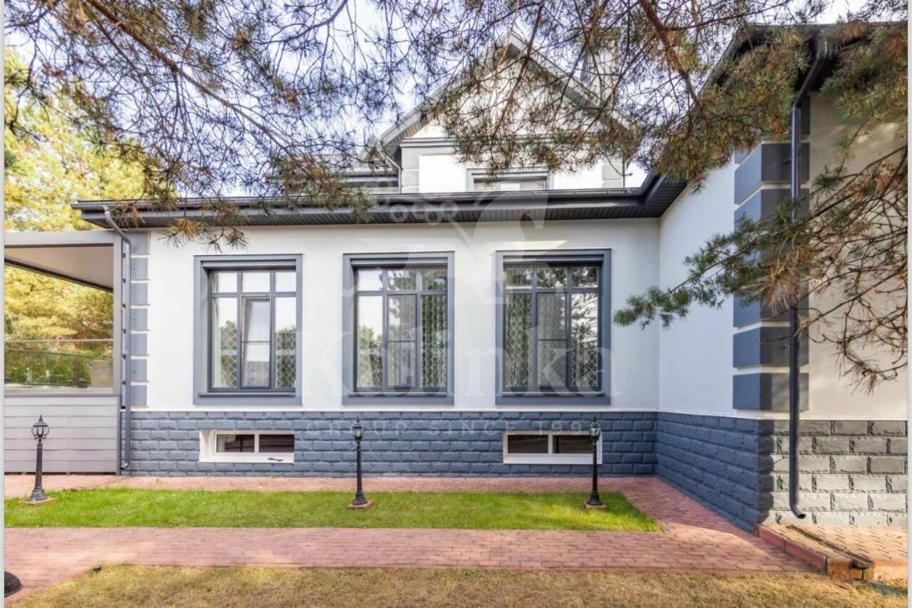 2-этажный коттедж 730 м² с отделкой