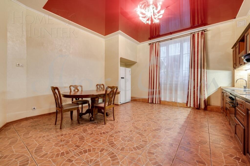 4-КОМН. КВАРТИРА С ОТДЕЛКОЙ 190 М² НА 1 ЭТАЖЕ