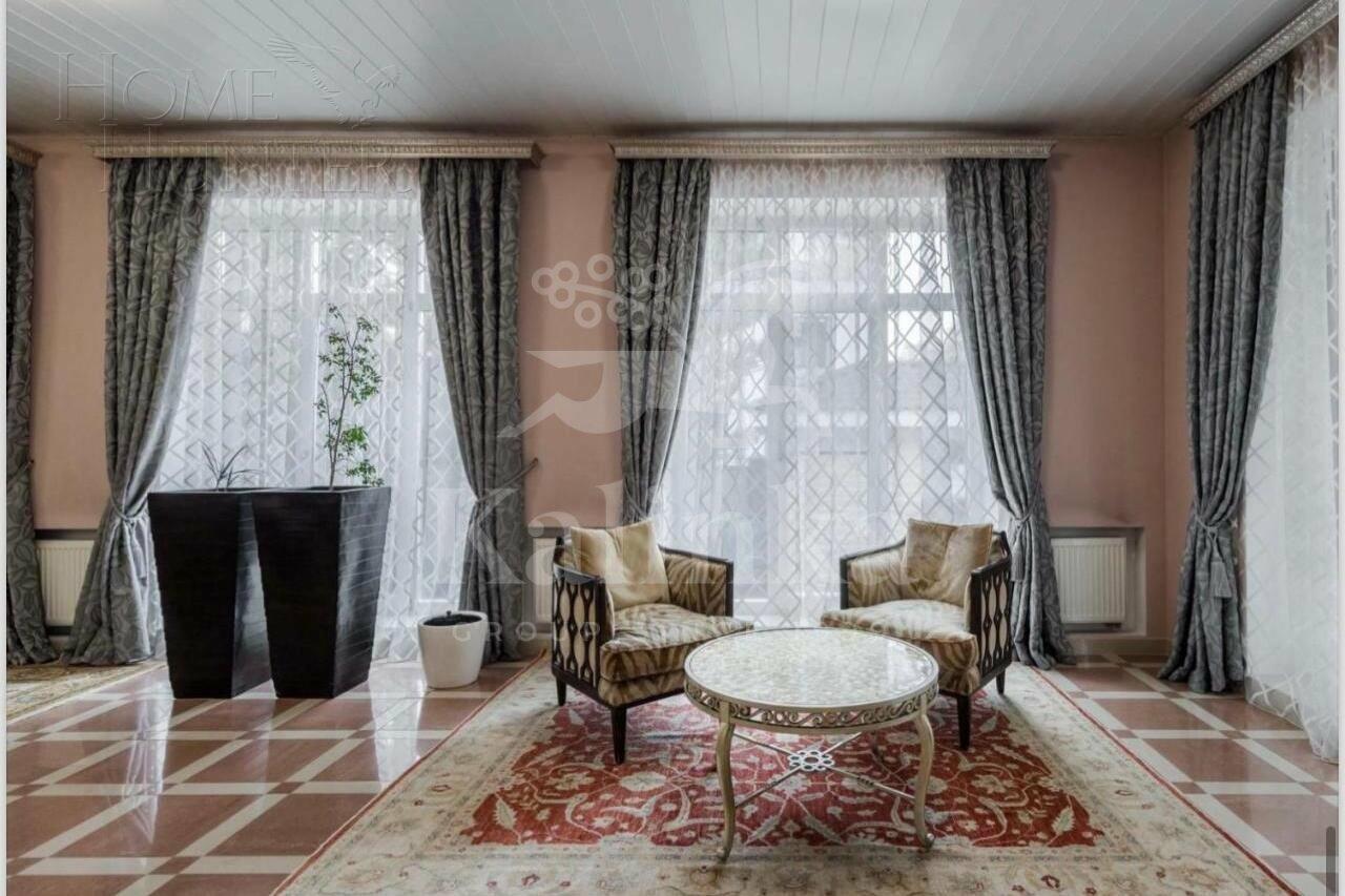 2-этажный коттедж 730 м² с отделкой