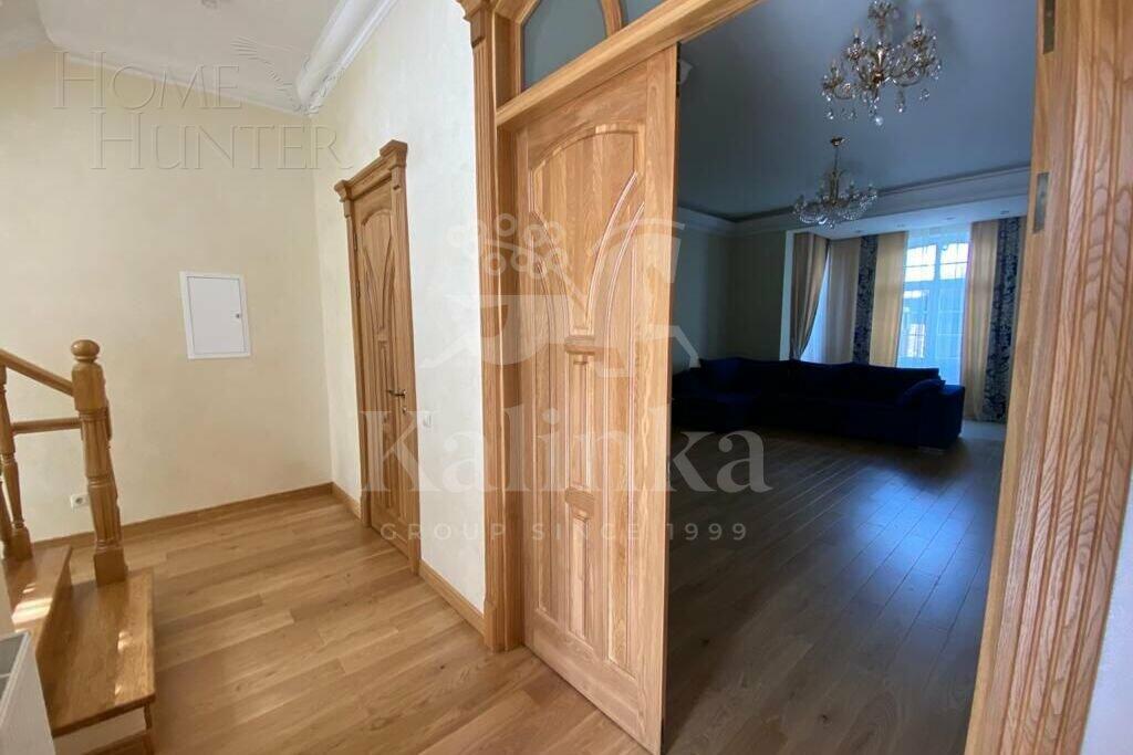 2-этажный таунхаус 350 м² с отделкой