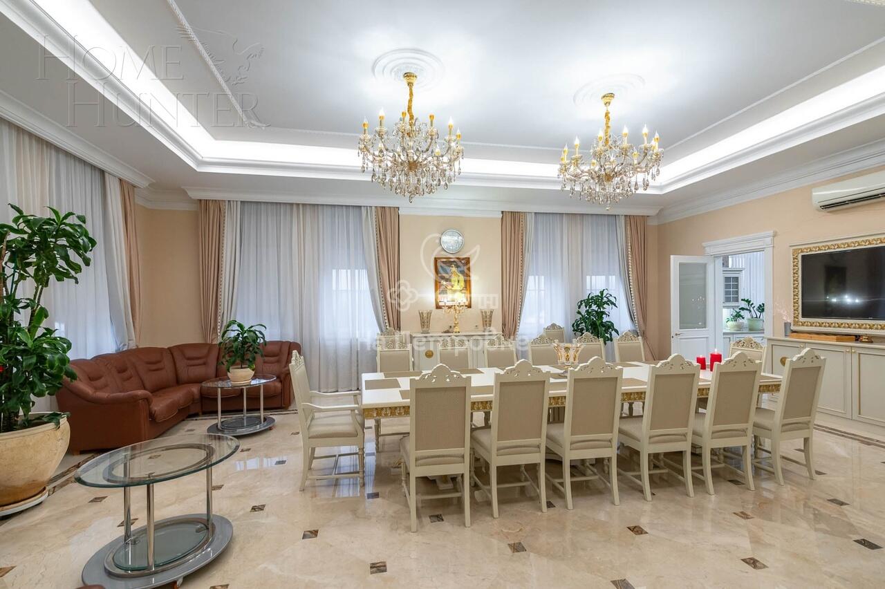 3-этажный коттедж 1 773 м² с отделкой