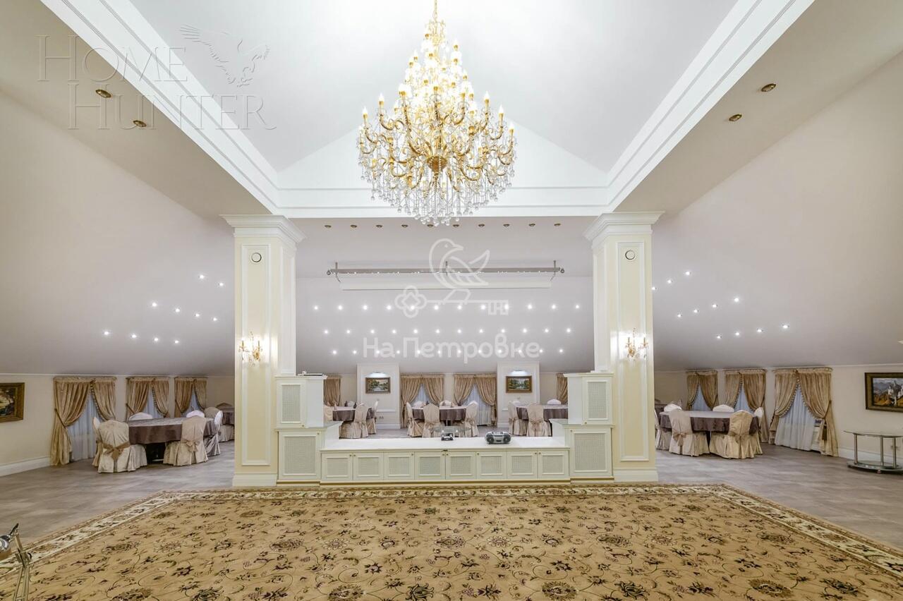 3-этажный коттедж 1 773 м² с отделкой